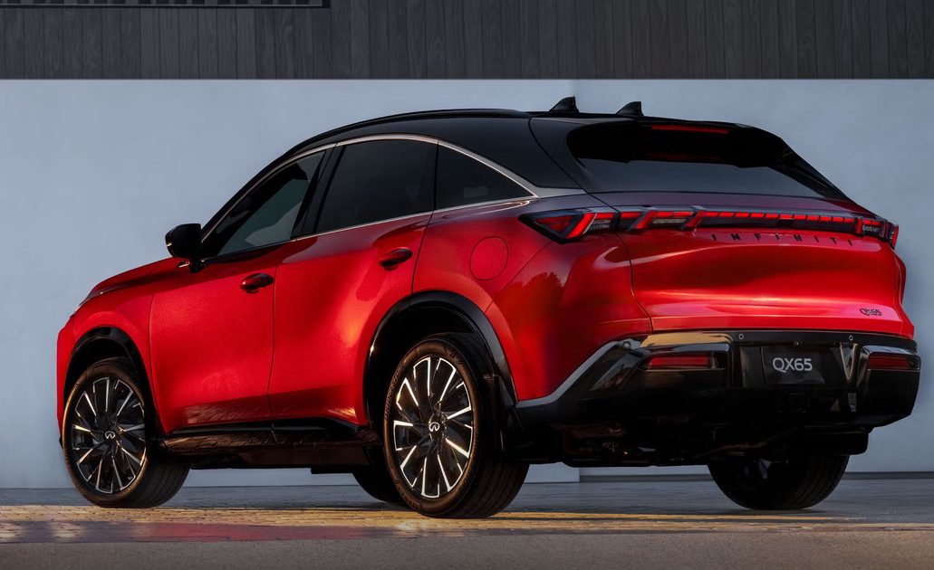 The 2027 Infiniti QX65 Takes Inspiration from the Coupe-Style FX SUV of the 2000s